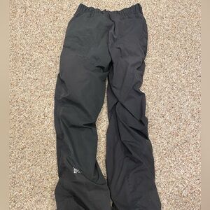 Snow pants for skiing or snowboarding. Size 10